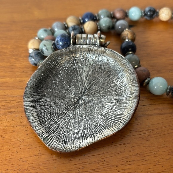 Earth tone Agate Necklace - Picture 5 of 5